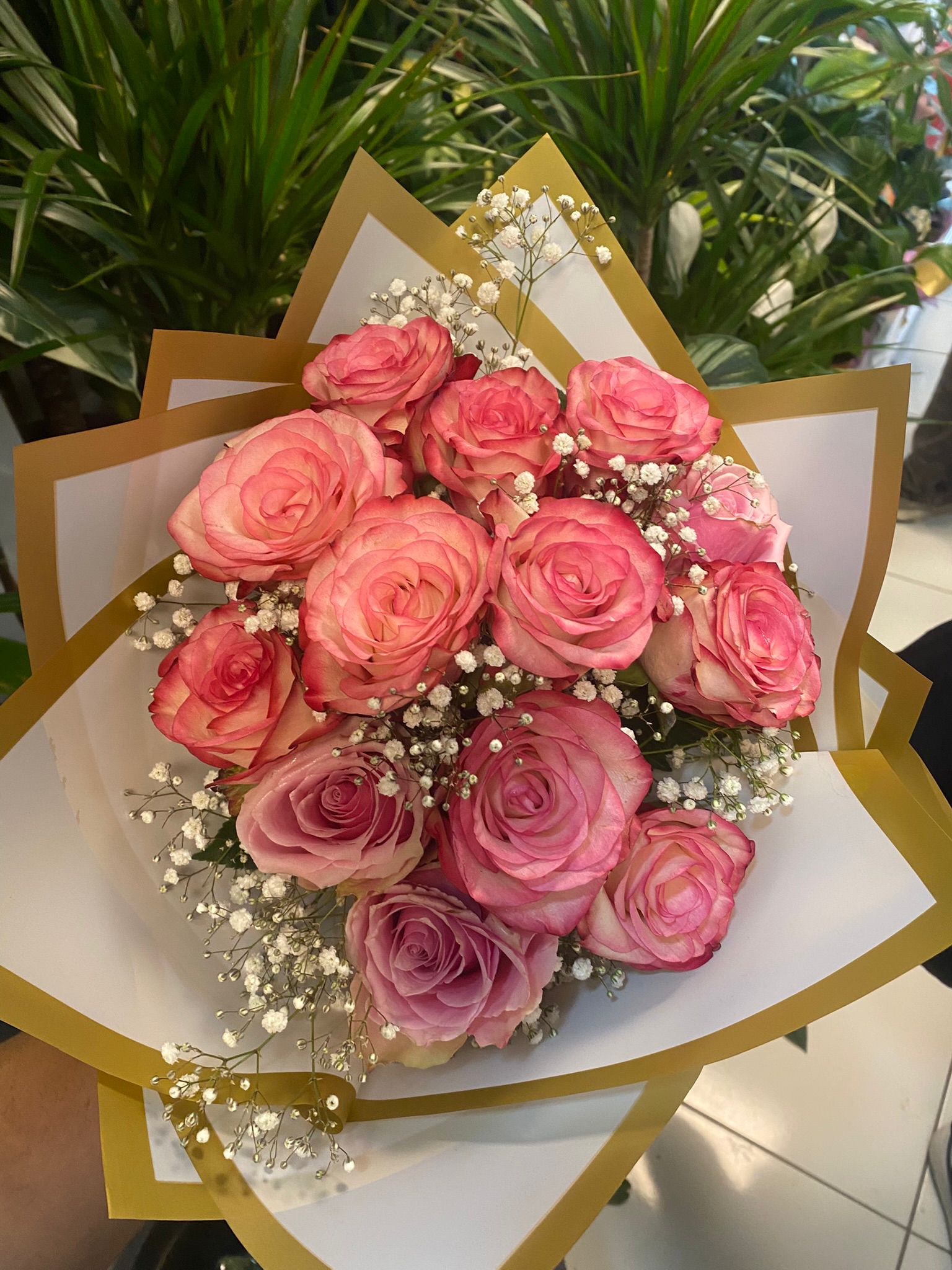 İthal Premium Pembe 15'li Gül Buketi